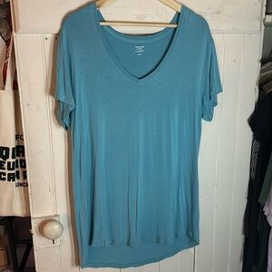 🌊Abercrombie & Fitch VNeck